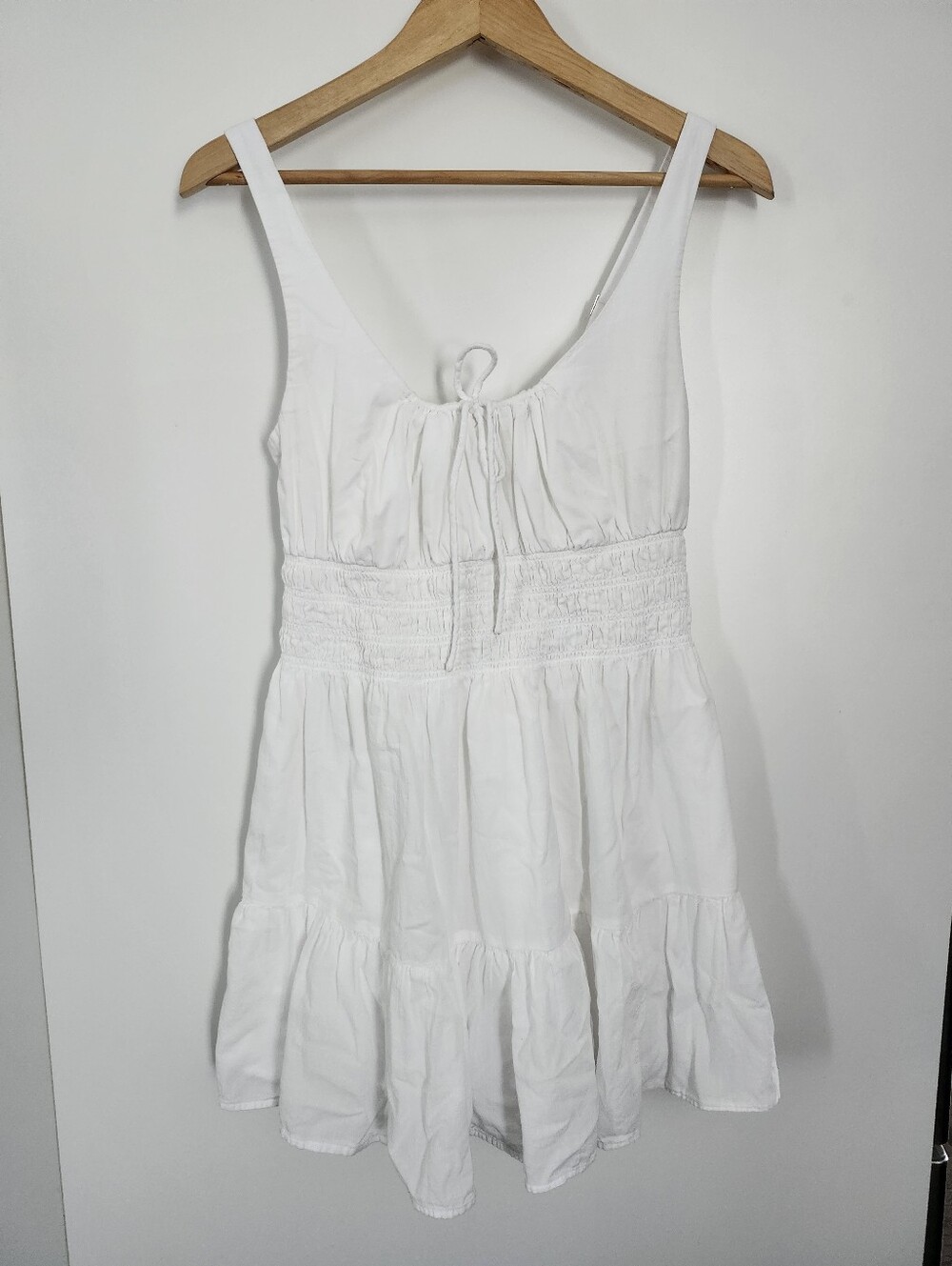 Abercrombie & Fitch Size Medium Cottagecore White Mini Cotton Sundress Pockets